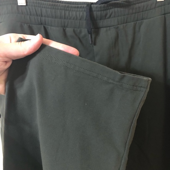 Public Rec Mens All Day Every Day Pant in Dark Green - Size 40/30 - Picture 3 of 10